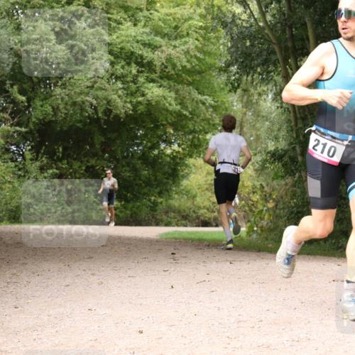 30.08.2026 - Elbe Triathlon Hamburg Antke Förster http://msf.ph/oto/10094942 30.08.2026 09:52:58 Laufen 312, 210 meine-sportfotos.de