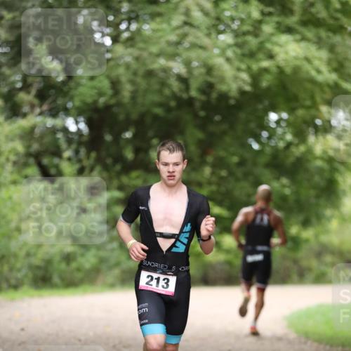 30.08.2026 - Elbe Triathlon Hamburg Antke Förster http://msf.ph/oto/10094983 30.08.2026 09:41:18 Laufen 30, 213, 1 meine-sportfotos.de