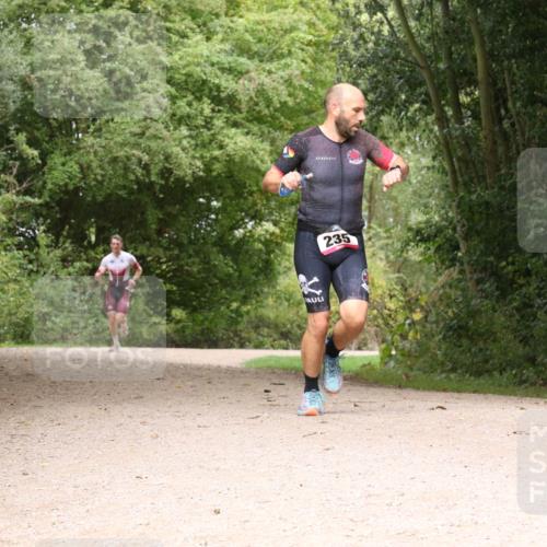 30.08.2026 - Elbe Triathlon Hamburg Antke Förster http://msf.ph/oto/10094990 30.08.2026 09:54:51 Laufen 235 meine-sportfotos.de