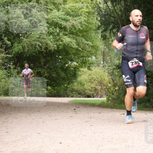 30.08.2026 - Elbe Triathlon Hamburg Antke Förster http://msf.ph/oto/10094992 30.08.2026 09:54:51 Laufen 235 meine-sportfotos.de