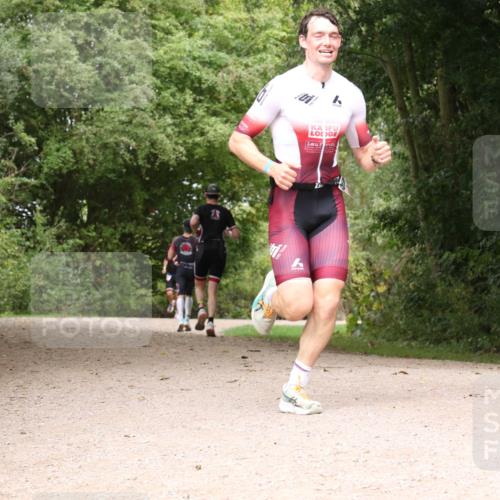 30.08.2026 - Elbe Triathlon Hamburg Antke Förster http://msf.ph/oto/10095002 30.08.2026 09:54:58 Laufen  meine-sportfotos.de