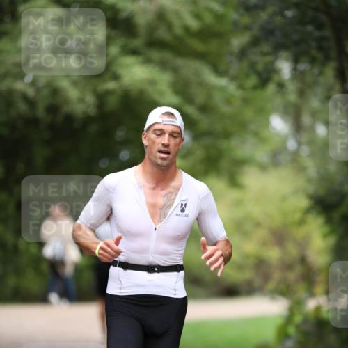 30.08.2026 - Elbe Triathlon Hamburg Antke Förster http://msf.ph/oto/10095035 30.08.2026 09:43:40 Laufen  meine-sportfotos.de
