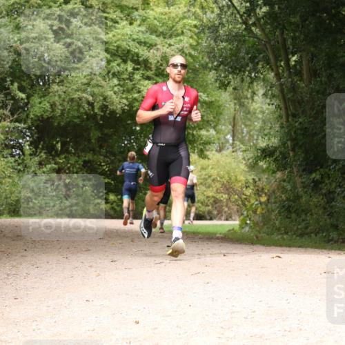 30.08.2026 - Elbe Triathlon Hamburg Antke Förster http://msf.ph/oto/10095052 30.08.2026 09:56:08 Laufen  meine-sportfotos.de