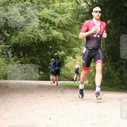 30.08.2026 - Elbe Triathlon Hamburg Antke Förster http://msf.ph/oto/10095054 30.08.2026 09:56:09 Laufen  meine-sportfotos.de
