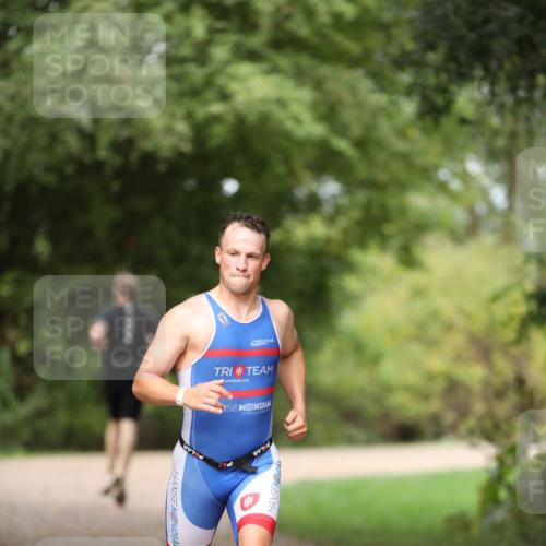 30.08.2026 - Elbe Triathlon Hamburg Antke Förster http://msf.ph/oto/10095071 30.08.2026 09:45:25 Laufen  meine-sportfotos.de