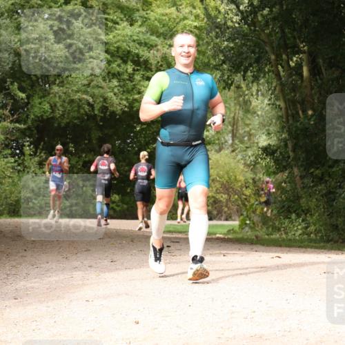30.08.2026 - Elbe Triathlon Hamburg Antke Förster http://msf.ph/oto/10095084 30.08.2026 09:56:53 Laufen  meine-sportfotos.de