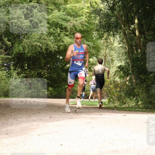 30.08.2026 - Elbe Triathlon Hamburg Antke Förster http://msf.ph/oto/10095092 30.08.2026 09:56:57 Laufen  meine-sportfotos.de