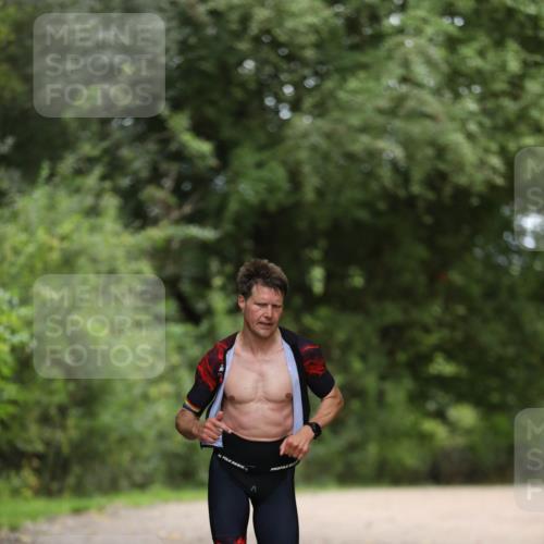 30.08.2026 - Elbe Triathlon Hamburg Antke Förster http://msf.ph/oto/10095123 30.08.2026 09:48:26 Laufen  meine-sportfotos.de