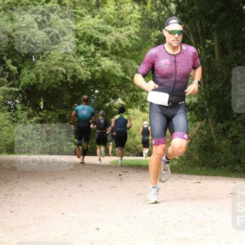 30.08.2026 - Elbe Triathlon Hamburg Antke Förster http://msf.ph/oto/10095146 30.08.2026 09:58:23 Laufen  meine-sportfotos.de