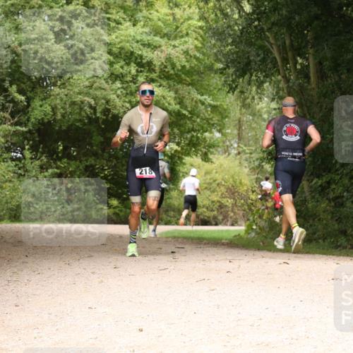30.08.2026 - Elbe Triathlon Hamburg Antke Förster http://msf.ph/oto/10095164 30.08.2026 09:59:01 Laufen 218, 919 meine-sportfotos.de