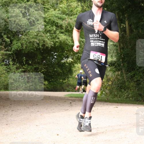 30.08.2026 - Elbe Triathlon Hamburg Antke Förster http://msf.ph/oto/10095200 30.08.2026 10:00:26 Laufen 961 meine-sportfotos.de