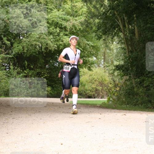 30.08.2026 - Elbe Triathlon Hamburg Antke Förster http://msf.ph/oto/10095206 30.08.2026 10:00:45 Laufen 368 meine-sportfotos.de