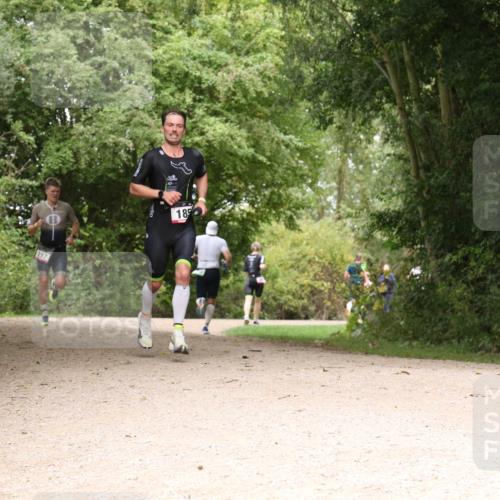 30.08.2026 - Elbe Triathlon Hamburg Antke Förster http://msf.ph/oto/10095242 30.08.2026 10:01:32 Laufen 217, 18 meine-sportfotos.de