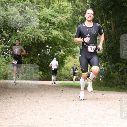 30.08.2026 - Elbe Triathlon Hamburg Antke Förster http://msf.ph/oto/10095246 30.08.2026 10:01:33 Laufen 217, 18 meine-sportfotos.de