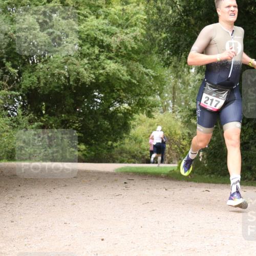 30.08.2026 - Elbe Triathlon Hamburg Antke Förster http://msf.ph/oto/10095254 30.08.2026 10:01:37 Laufen 217 meine-sportfotos.de