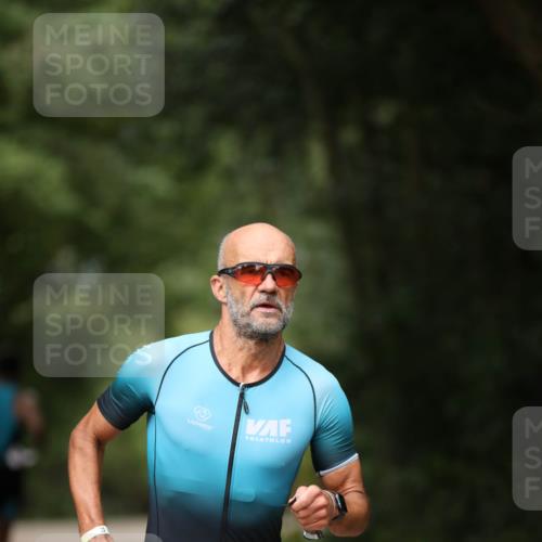 30.08.2026 - Elbe Triathlon Hamburg Antke Förster http://msf.ph/oto/10095265 30.08.2026 09:54:15 Laufen 43, 212 meine-sportfotos.de