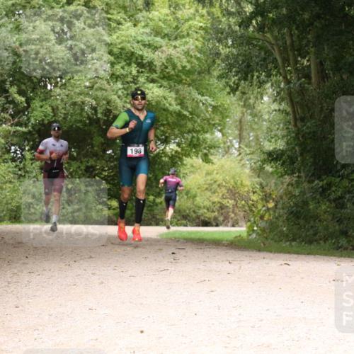 30.08.2026 - Elbe Triathlon Hamburg Antke Förster http://msf.ph/oto/10095272 30.08.2026 10:02:23 Laufen 198 meine-sportfotos.de
