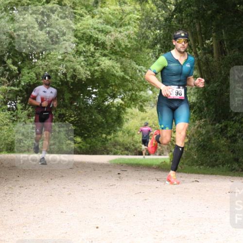 30.08.2026 - Elbe Triathlon Hamburg Antke Förster http://msf.ph/oto/10095276 30.08.2026 10:02:24 Laufen 98 meine-sportfotos.de