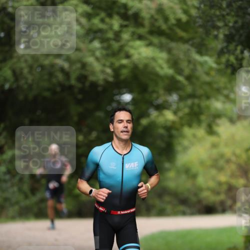 30.08.2026 - Elbe Triathlon Hamburg Antke Förster http://msf.ph/oto/10095283 30.08.2026 09:54:43 Laufen 2, 22 meine-sportfotos.de