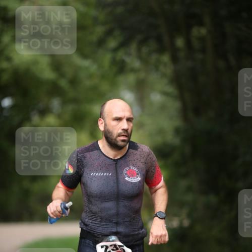 30.08.2026 - Elbe Triathlon Hamburg Antke Förster http://msf.ph/oto/10095295 30.08.2026 09:54:51 Laufen 23 meine-sportfotos.de