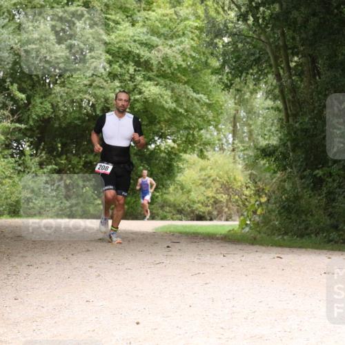 30.08.2026 - Elbe Triathlon Hamburg Antke Förster http://msf.ph/oto/10095306 30.08.2026 10:03:37 Laufen 208 meine-sportfotos.de