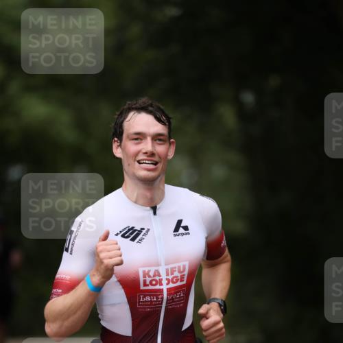 30.08.2026 - Elbe Triathlon Hamburg Antke Förster http://msf.ph/oto/10095307 30.08.2026 09:54:59 Laufen  meine-sportfotos.de