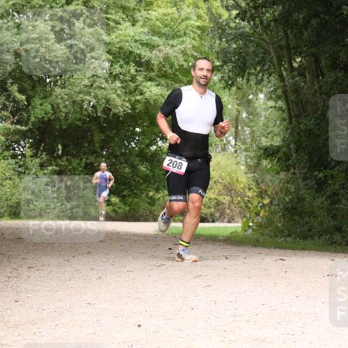 30.08.2026 - Elbe Triathlon Hamburg Antke Förster http://msf.ph/oto/10095310 30.08.2026 10:03:39 Laufen 208 meine-sportfotos.de