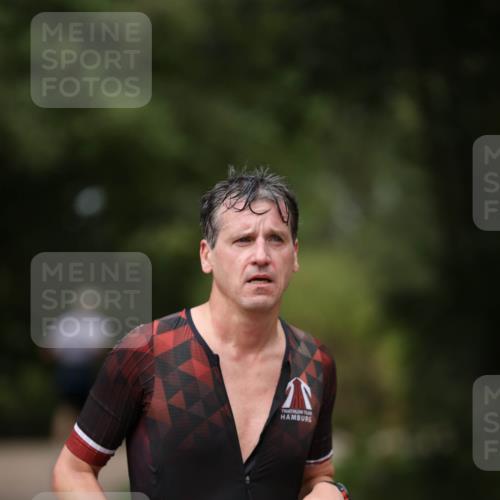 30.08.2026 - Elbe Triathlon Hamburg Antke Förster http://msf.ph/oto/10095317 30.08.2026 09:55:10 Laufen 229 meine-sportfotos.de