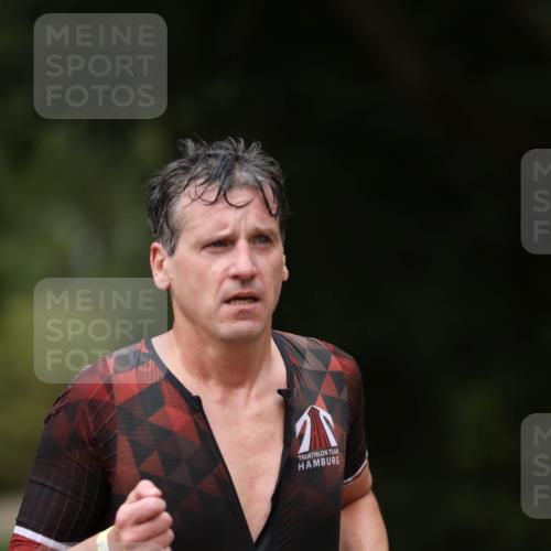 30.08.2026 - Elbe Triathlon Hamburg Antke Förster http://msf.ph/oto/10095319 30.08.2026 09:55:11 Laufen 22 meine-sportfotos.de