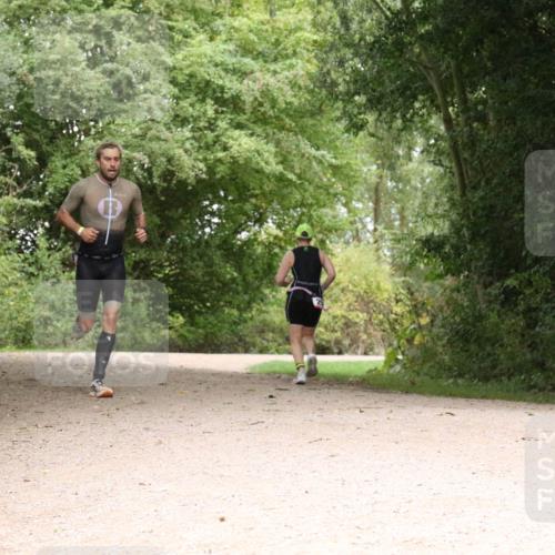 30.08.2026 - Elbe Triathlon Hamburg Antke Förster http://msf.ph/oto/10095342 30.08.2026 10:04:20 Laufen  meine-sportfotos.de