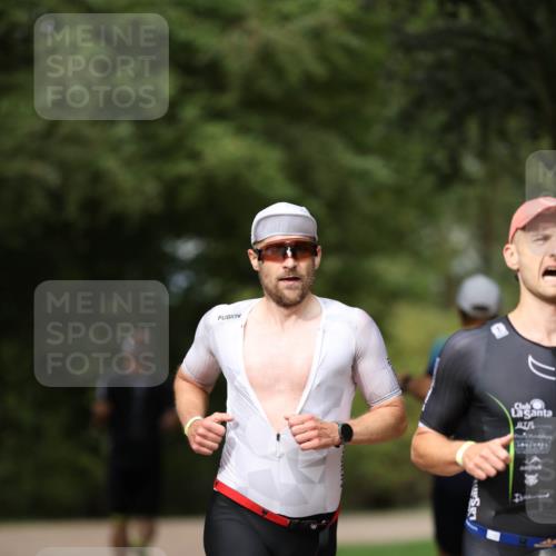 30.08.2026 - Elbe Triathlon Hamburg Antke Förster http://msf.ph/oto/10095347 30.08.2026 09:55:55 Laufen  meine-sportfotos.de