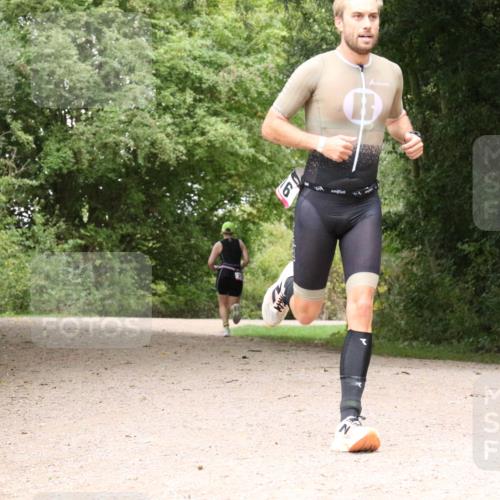 30.08.2026 - Elbe Triathlon Hamburg Antke Förster http://msf.ph/oto/10095348 30.08.2026 10:04:22 Laufen 6 meine-sportfotos.de