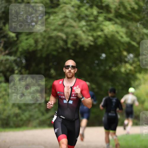 30.08.2026 - Elbe Triathlon Hamburg Antke Förster http://msf.ph/oto/10095353 30.08.2026 09:56:08 Laufen  meine-sportfotos.de
