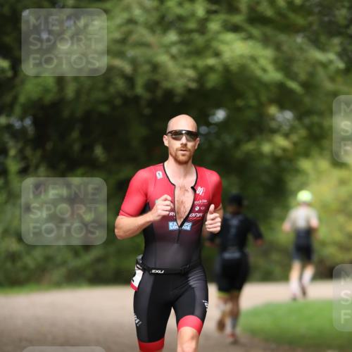 30.08.2026 - Elbe Triathlon Hamburg Antke Förster http://msf.ph/oto/10095355 30.08.2026 09:56:08 Laufen  meine-sportfotos.de
