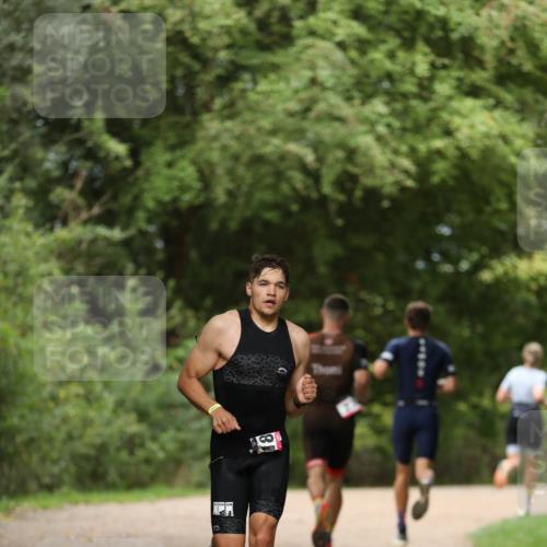 30.08.2026 - Elbe Triathlon Hamburg Antke Förster http://msf.ph/oto/10095373 30.08.2026 09:56:38 Laufen 18 meine-sportfotos.de