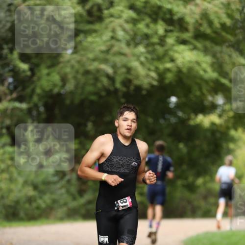 30.08.2026 - Elbe Triathlon Hamburg Antke Förster http://msf.ph/oto/10095375 30.08.2026 09:56:38 Laufen  meine-sportfotos.de