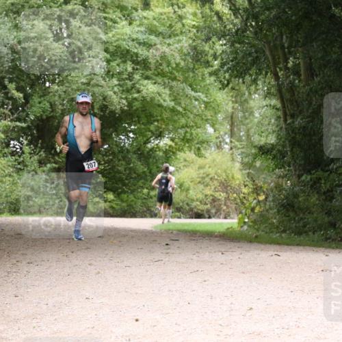 30.08.2026 - Elbe Triathlon Hamburg Antke Förster http://msf.ph/oto/10095388 30.08.2026 10:05:23 Laufen 207 meine-sportfotos.de