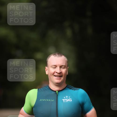 30.08.2026 - Elbe Triathlon Hamburg Antke Förster http://msf.ph/oto/10095391 30.08.2026 09:56:54 Laufen  meine-sportfotos.de