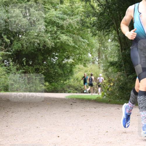 30.08.2026 - Elbe Triathlon Hamburg Antke Förster http://msf.ph/oto/10095394 30.08.2026 10:05:26 Laufen 207 meine-sportfotos.de
