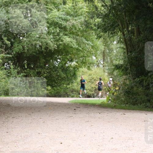 30.08.2026 - Elbe Triathlon Hamburg Antke Förster http://msf.ph/oto/10095396 30.08.2026 10:05:26 Laufen  meine-sportfotos.de