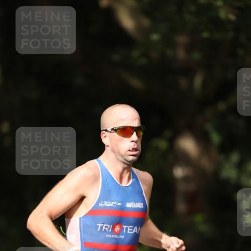 30.08.2026 - Elbe Triathlon Hamburg Antke Förster http://msf.ph/oto/10095401 30.08.2026 09:56:59 Laufen 07 meine-sportfotos.de