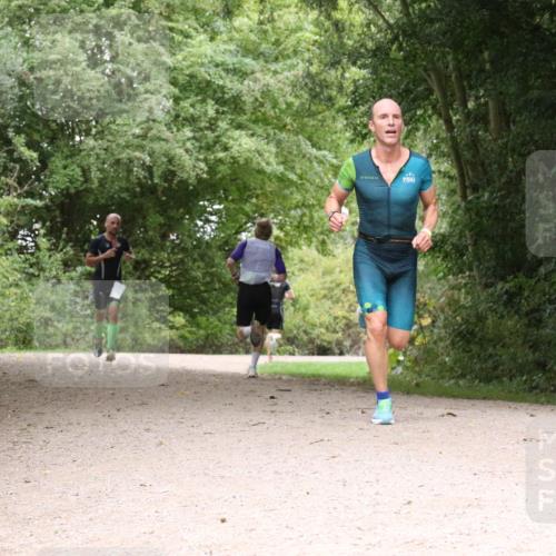 30.08.2026 - Elbe Triathlon Hamburg Antke Förster http://msf.ph/oto/10095402 30.08.2026 10:05:37 Laufen  meine-sportfotos.de