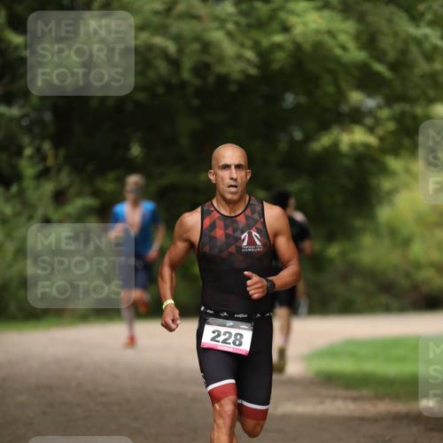 30.08.2026 - Elbe Triathlon Hamburg Antke Förster http://msf.ph/oto/10095407 30.08.2026 09:57:15 Laufen 228 meine-sportfotos.de