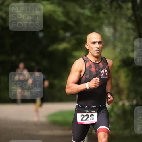 30.08.2026 - Elbe Triathlon Hamburg Antke Förster http://msf.ph/oto/10095411 30.08.2026 09:57:16 Laufen 228 meine-sportfotos.de