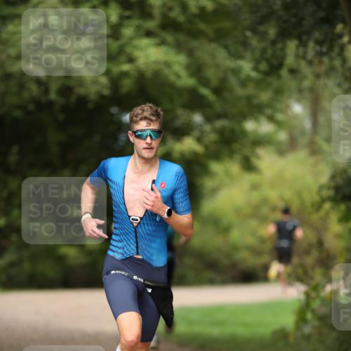 30.08.2026 - Elbe Triathlon Hamburg Antke Förster http://msf.ph/oto/10095413 30.08.2026 09:57:21 Laufen  meine-sportfotos.de