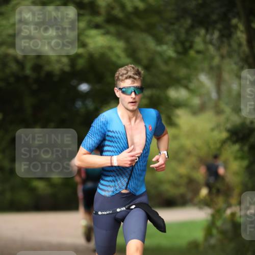 30.08.2026 - Elbe Triathlon Hamburg Antke Förster http://msf.ph/oto/10095415 30.08.2026 09:57:21 Laufen  meine-sportfotos.de