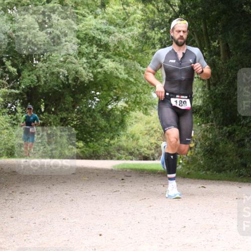 30.08.2026 - Elbe Triathlon Hamburg Antke Förster http://msf.ph/oto/10095420 30.08.2026 10:06:00 Laufen 189 meine-sportfotos.de