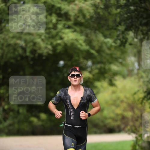 30.08.2026 - Elbe Triathlon Hamburg Antke Förster http://msf.ph/oto/10095429 30.08.2026 09:57:48 Laufen  meine-sportfotos.de