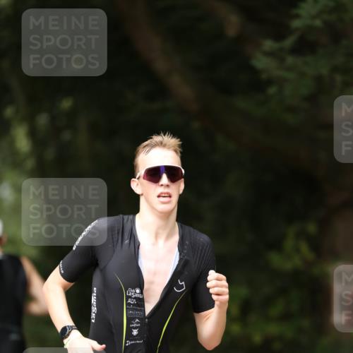 30.08.2026 - Elbe Triathlon Hamburg Antke Förster http://msf.ph/oto/10095443 30.08.2026 09:58:14 Laufen 194 meine-sportfotos.de