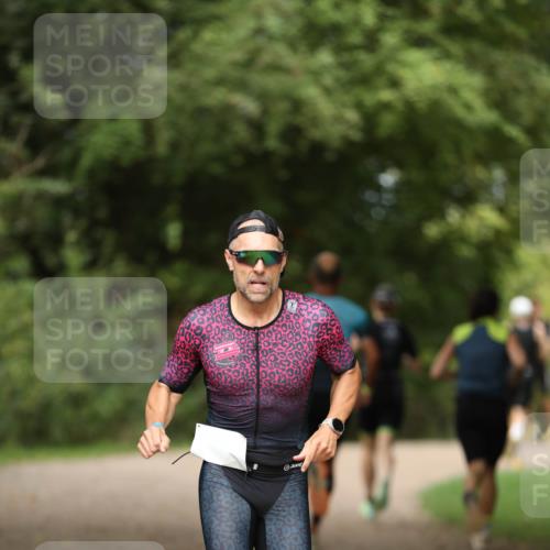30.08.2026 - Elbe Triathlon Hamburg Antke Förster http://msf.ph/oto/10095447 30.08.2026 09:58:22 Laufen  meine-sportfotos.de